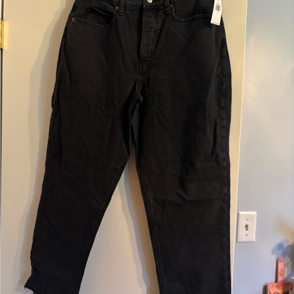 Old Navy Relaxed Black Jeans for Effortless Style